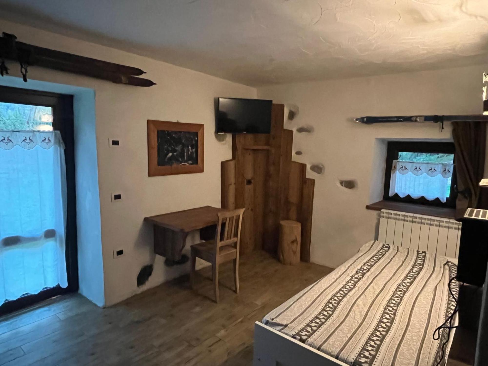 La Locanda Delle Pulci Bio Welness Mezzana  Dış mekan fotoğraf